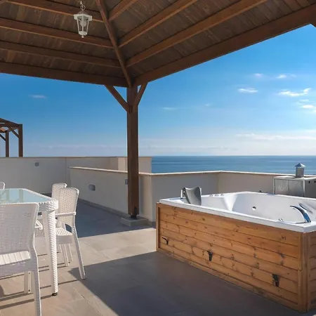 Napoleon Apartment With Penthouse & Spa Tub * Vokolidha