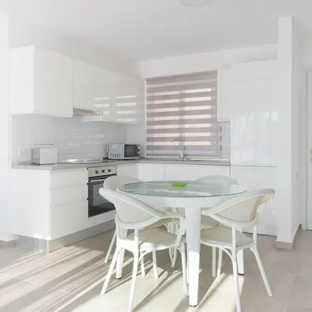 דירה Napoleon Apartment With Penthouse & Spa Tub *